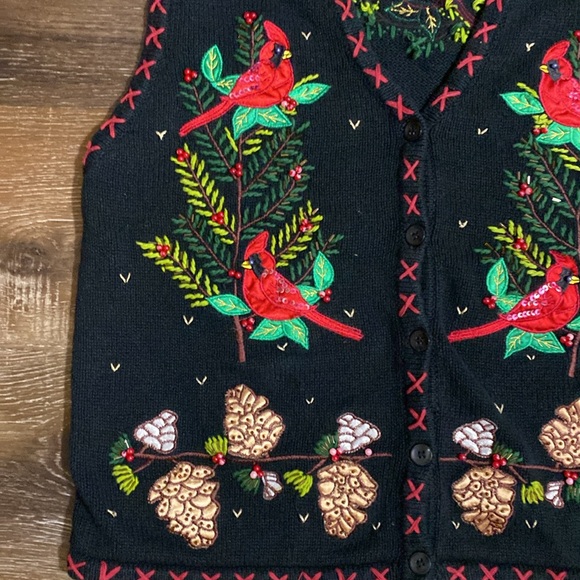 In Resource “Cardinal Sweater/Cardigan - Picture 4 of 9